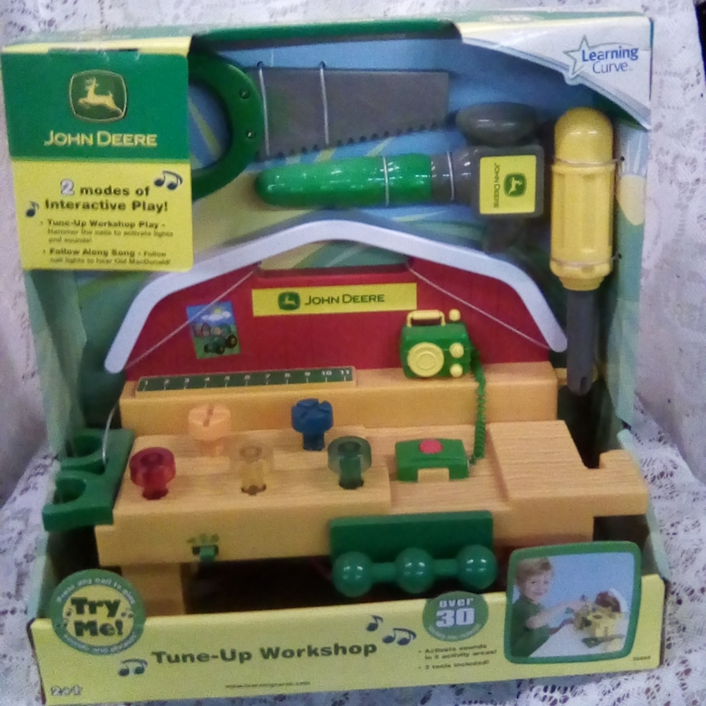 Tune -Up Workshop John Deere Toy. Ages:2+.